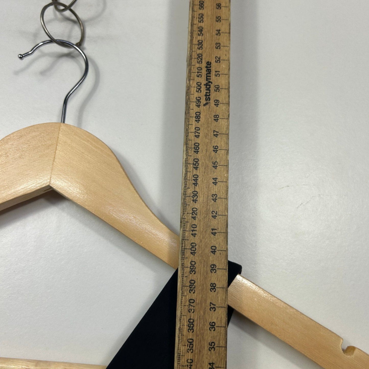 Anko Active Sports Crop Top Size 14 Black Stretch Gym Cross Back