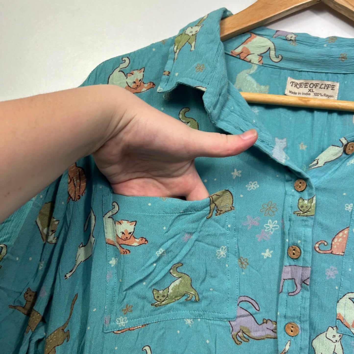 Tree Of Life Teal Blue Short Sleeve Casual Button-up Cats Top Blouse Size XL