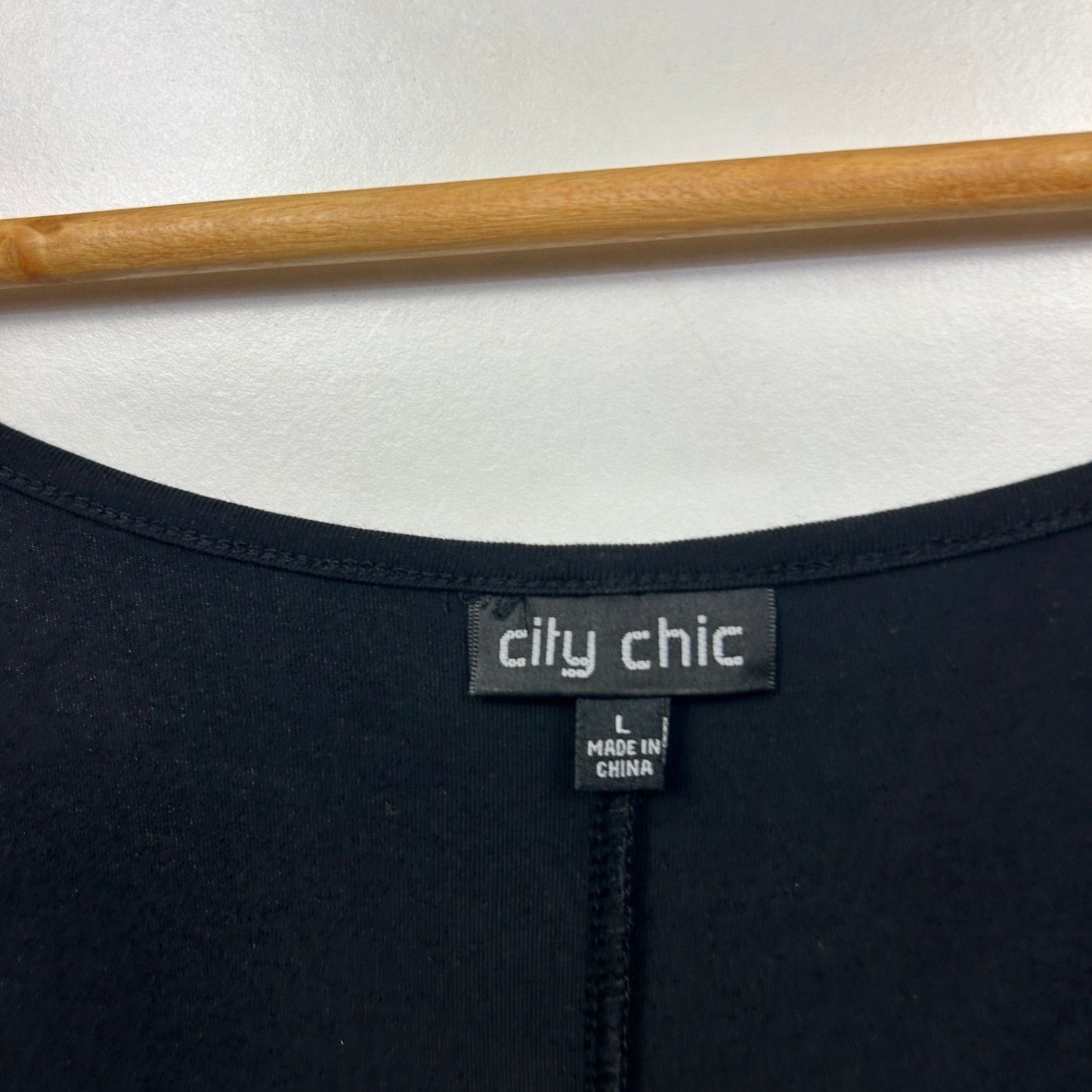 City Chic Womens Black Sequins Cold Shoulder Top Blouse Size 20