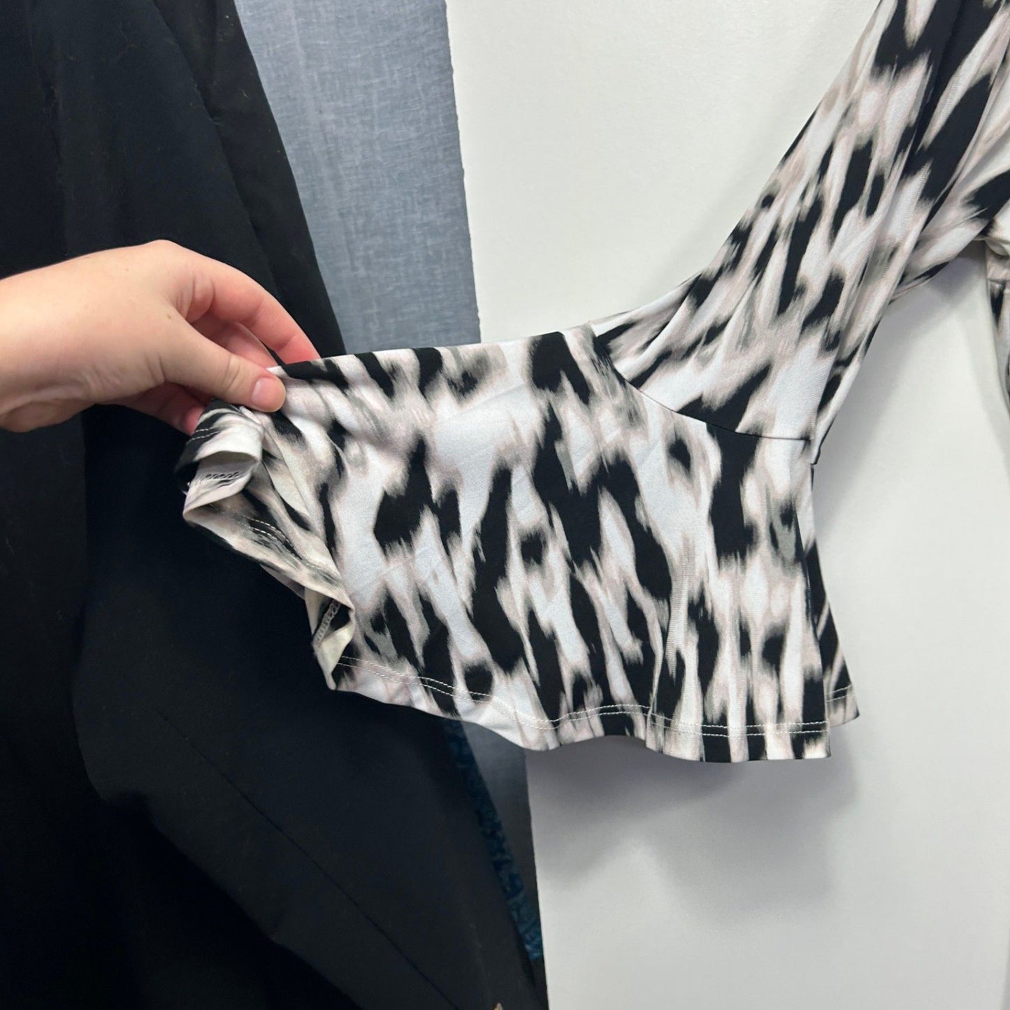 Autograph Black White Bell Long Sleeve Tunic Blouse Top Size 18