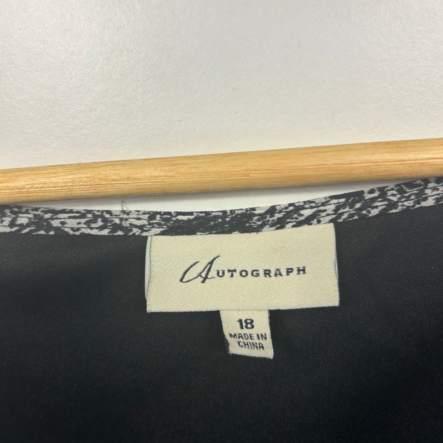 Autograph Black White Sleeveless Round Neck Top Blouse Size 18