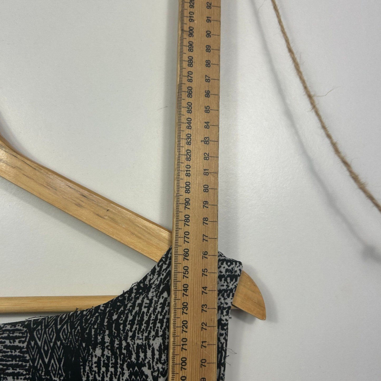 Autograph Black White Sleeveless Round Neck Top Blouse Size 18