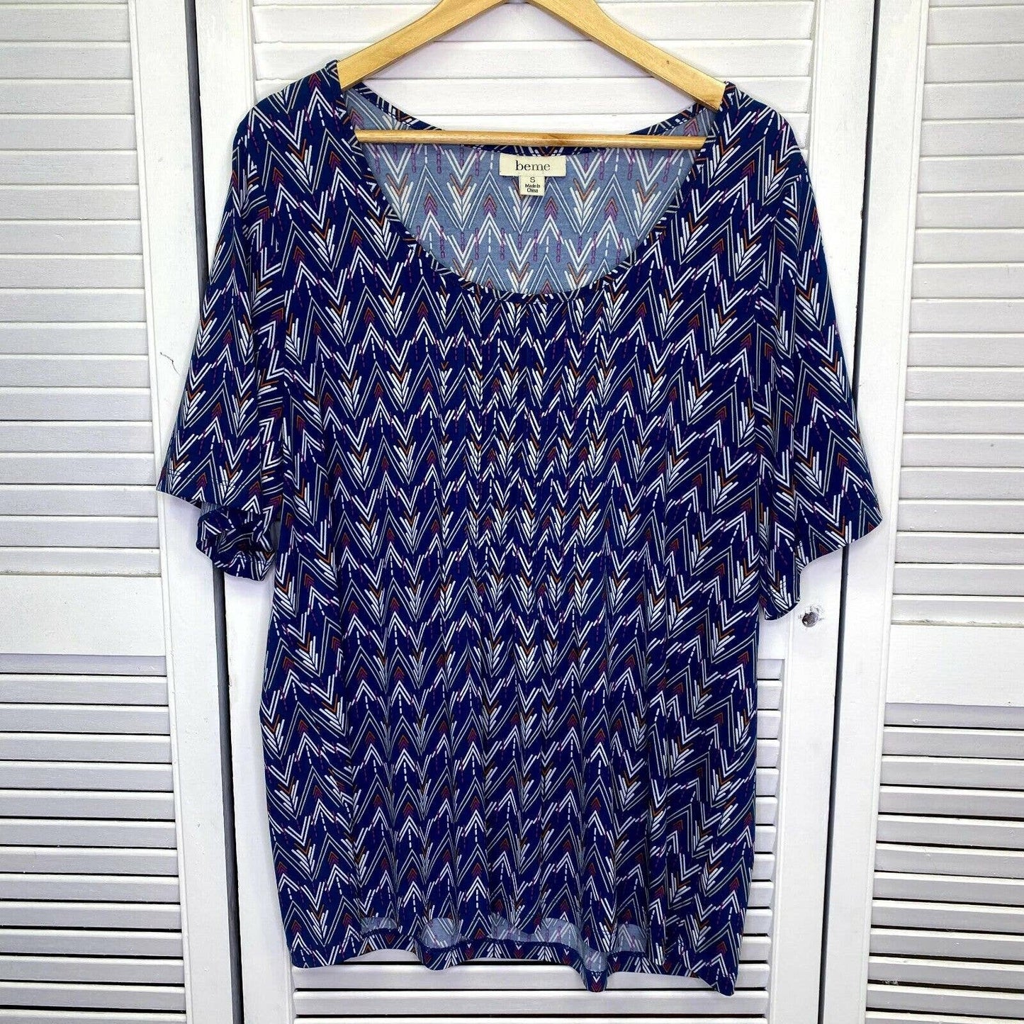 Beme Plus Size Top Sz Small 16 Multicolour Short Sleeve Chevron Stretch