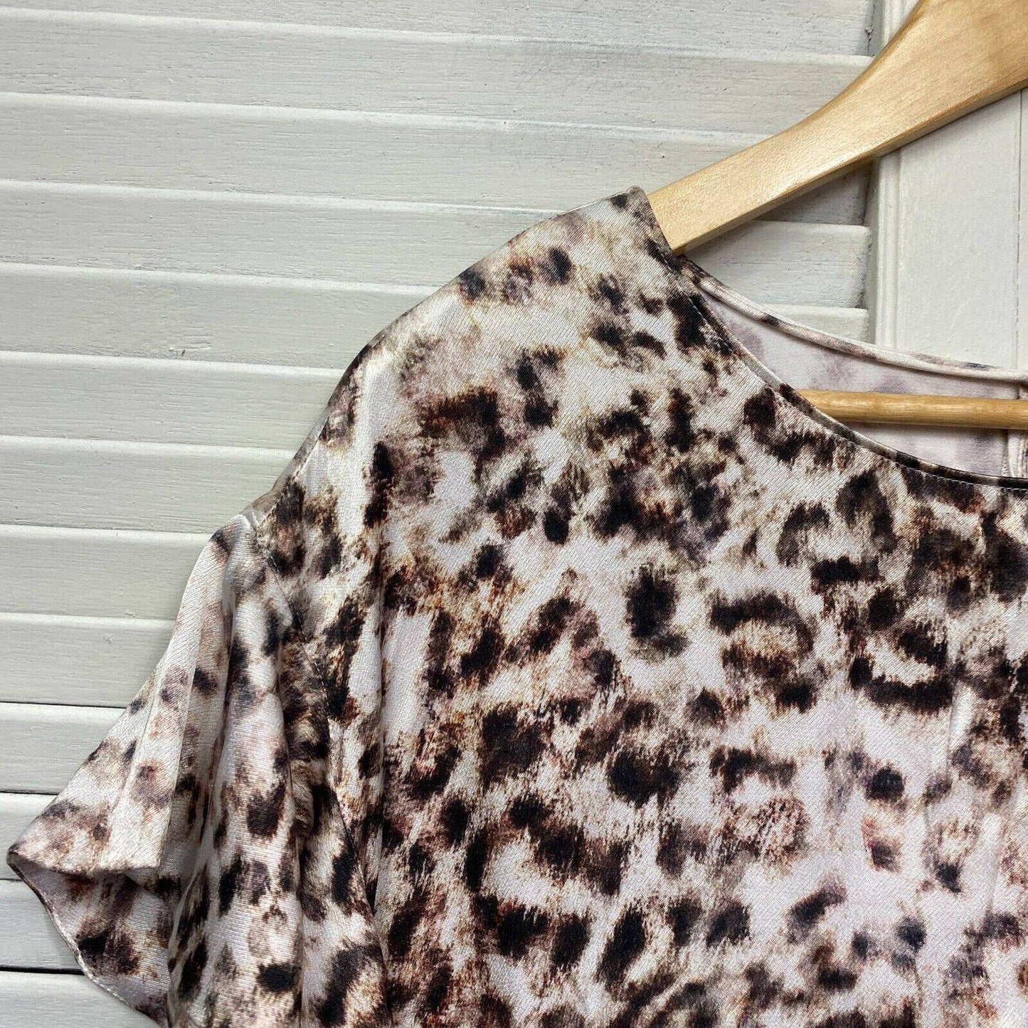 Sussan Top Size 14 Animal Print Short Sleeve Viscose Multicoloured