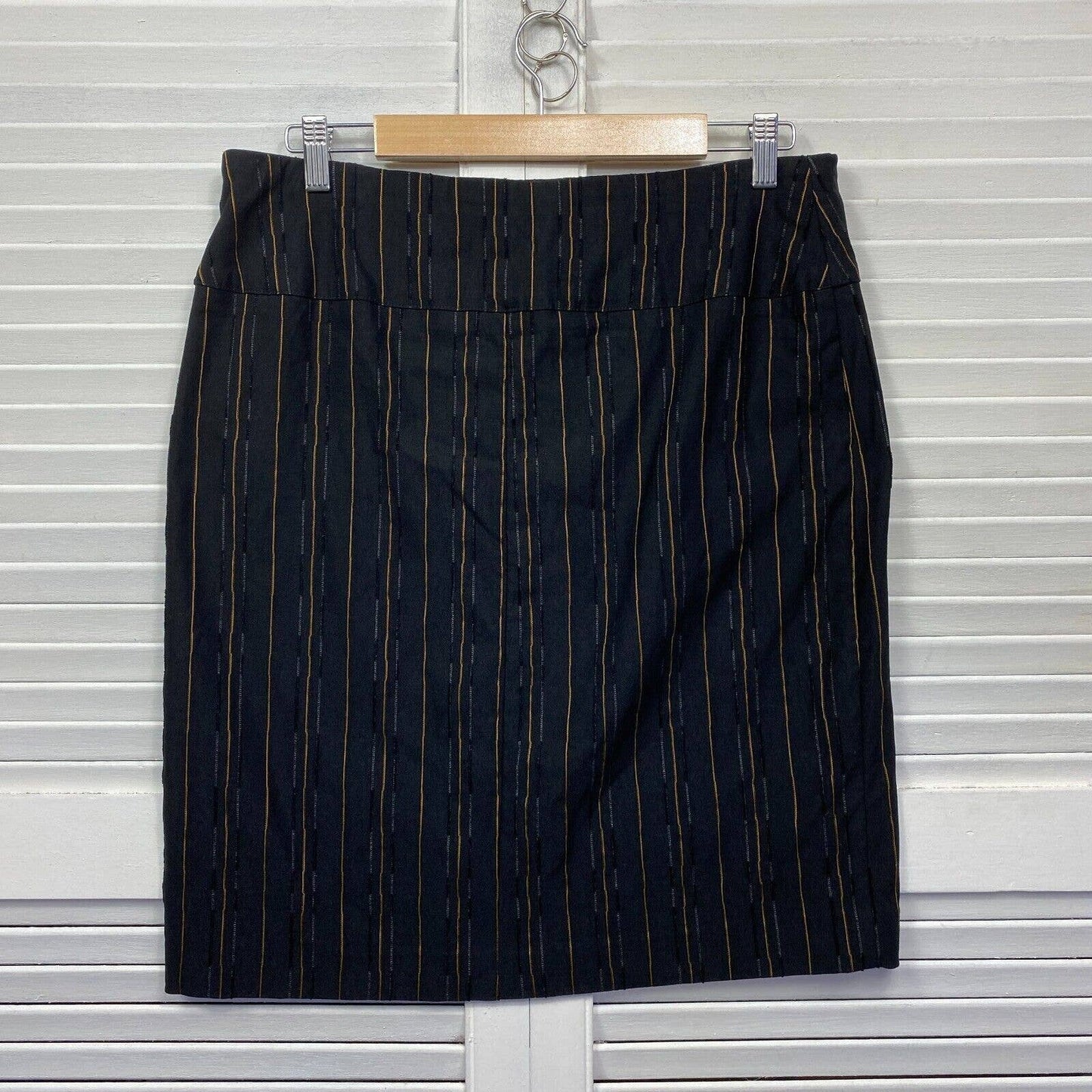 Swish Skirt Womens 14 Plus Black Pencil Straight Striped Knee Length