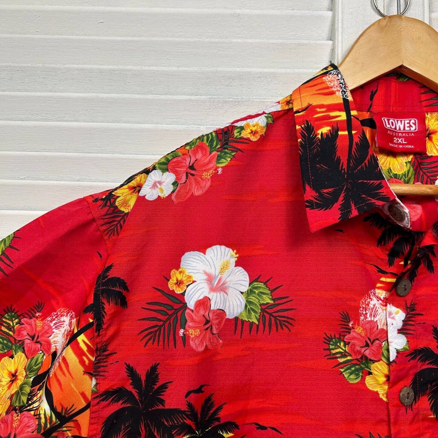 Lowes Hawaiian Shirt Mens 2XL Red Short Sleeve Floral Tropical Holiday Loud