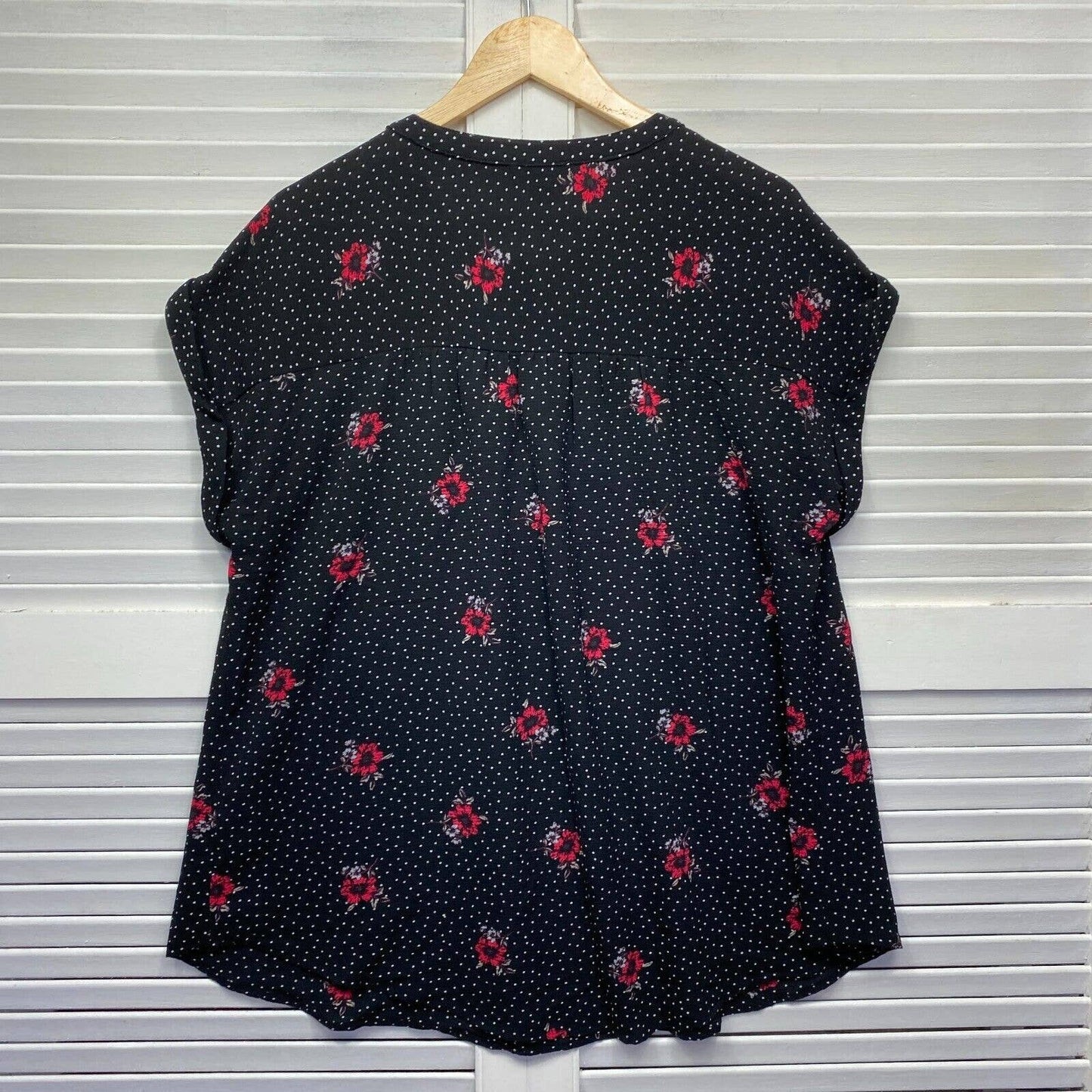 Autograph Top Womens 14 Plus Black Short Sleeve Floral Pleated Ladies Casual