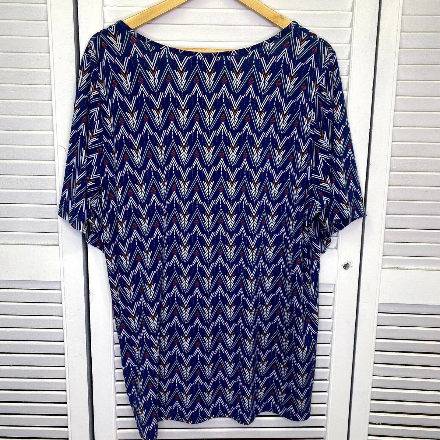 Beme Plus Size Top Sz Small 16 Multicolour Short Sleeve Chevron Stretch