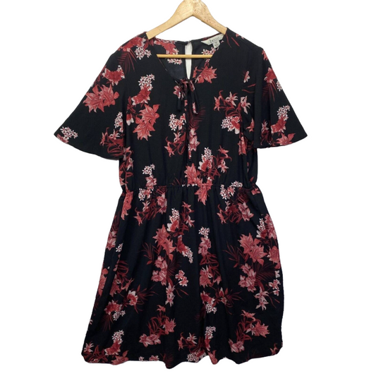 beme Dress Size 18 Plus Size Black Floral A-line Short Sleeve Preloved
