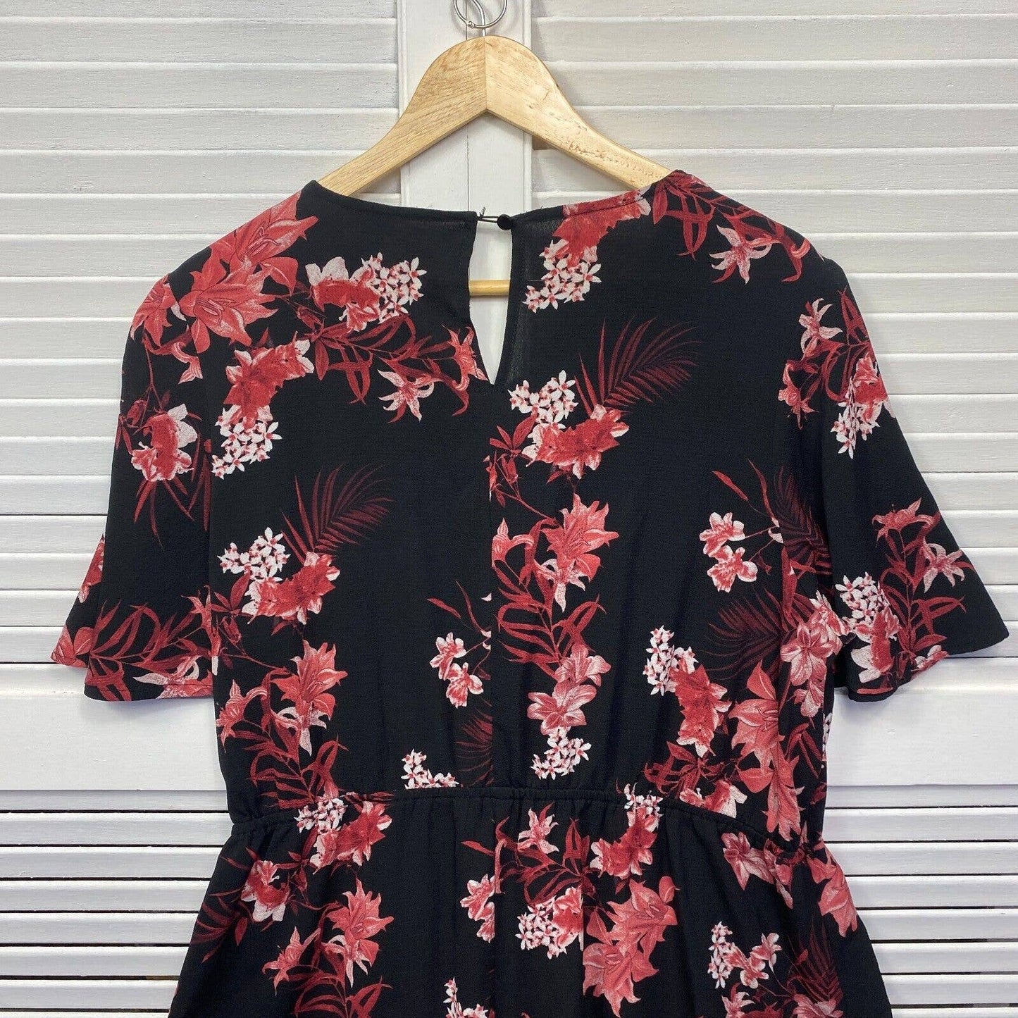 beme Dress Size 18 Plus Size Black Floral A-line Short Sleeve Preloved