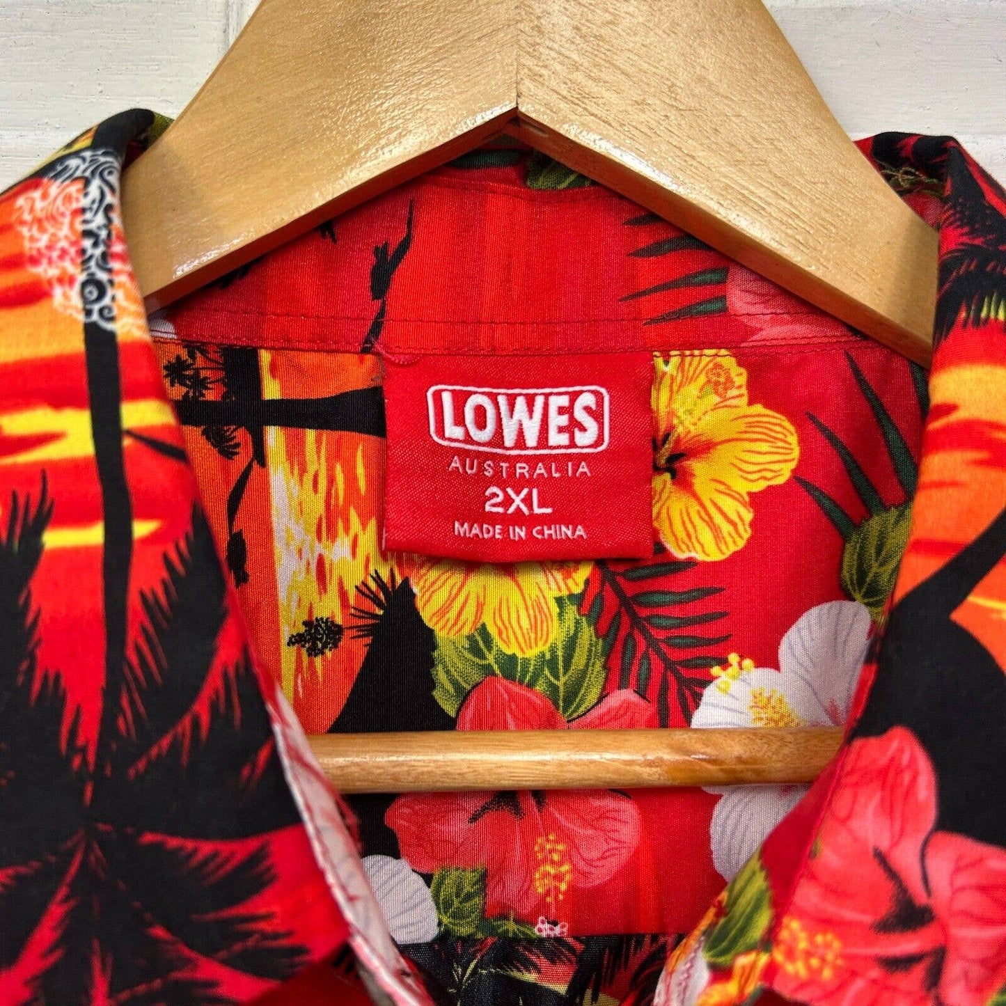 Lowes Hawaiian Shirt Mens 2XL Red Short Sleeve Floral Tropical Holiday Loud