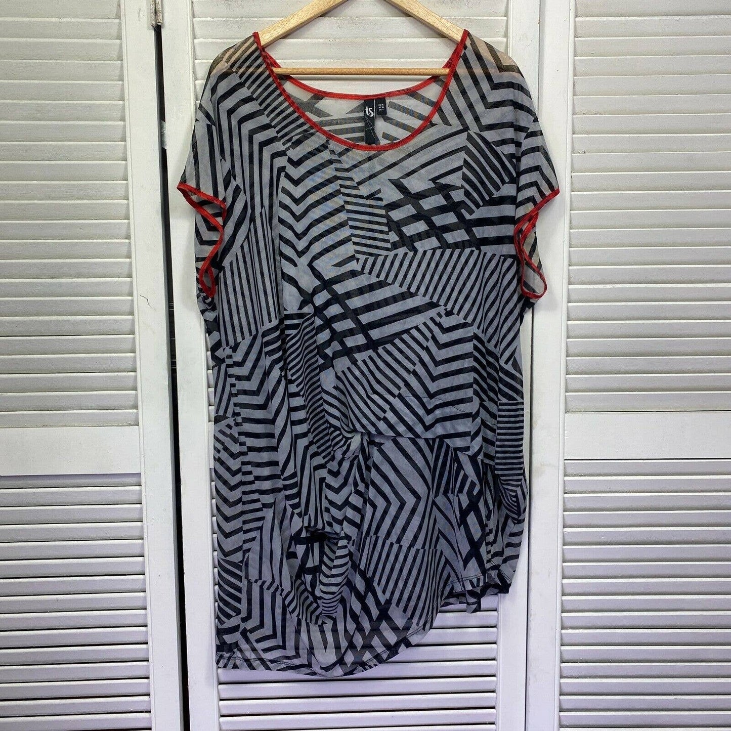 Taking Shape Tunic Top Womens Medium 18 Grey Top Layer Striped Sheer Plus Size