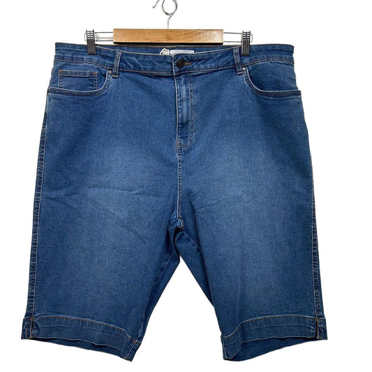 Suzanne Grae Denim Blue Shorts - Size 20