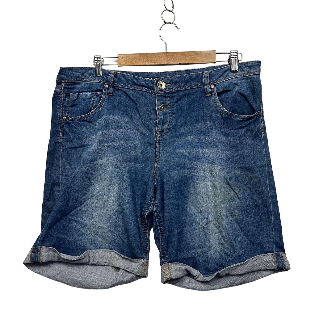 Target Bermuda Denim Blue Shorts - Size 18